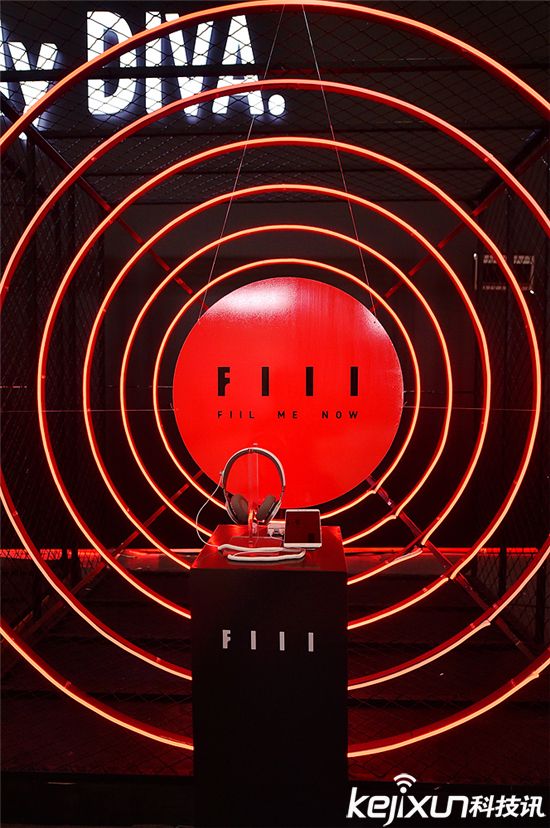 FIIL DIVA耳機體驗評測：律動時尚的智能降噪耳機