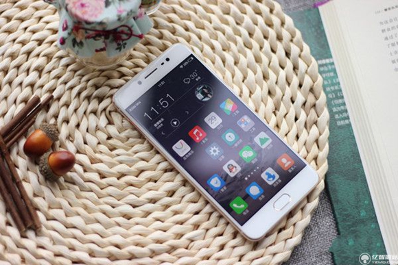 vivo X7