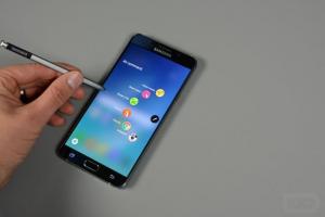 三星Note7充電爆炸報廢 或因非原裝充電器導致