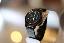 武大?；ㄅ宕鱐icwatch 2街拍照 沉魚(yú)落雁閉月羞花
