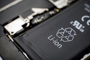 三星Note7爆炸門背后：腹背受敵下冒然改進(jìn)電池技術(shù)