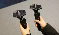 穿上Control VR外設(shè)：游戲中人物的手指都能活動(dòng)了