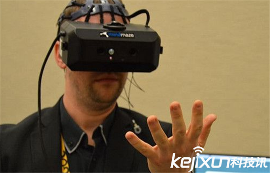 EyeMynd明年發布腦波VR頭盔 VR手柄或可舍棄