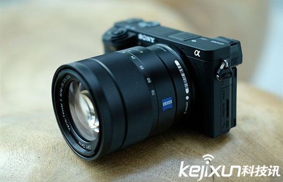佳能發(fā)布最新旗艦微單EOS M5 五軸防震高速對焦