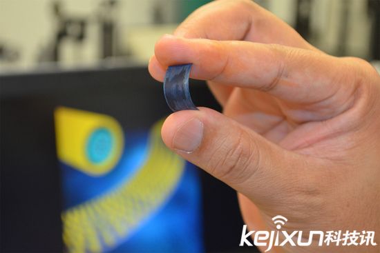 納米電池續(xù)航能力增20倍 幾秒完成手機充電