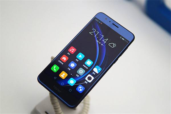 榮耀8