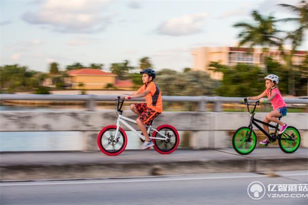 真·玩的飛起系列：電動版BMX極限運動小輪車