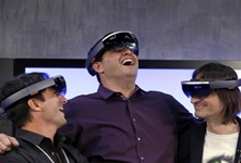 微軟HoloLens眼鏡發(fā)售 售價高達4萬元