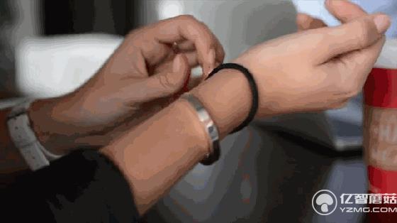 頭繩幫手腕上太難看？這個手環可以幫你掩飾一下