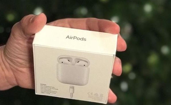 AirPods耳機開箱：蘋果新的未來！