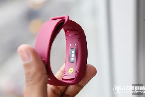 三星Gear fit2智能手環實物解禁+官方視頻
