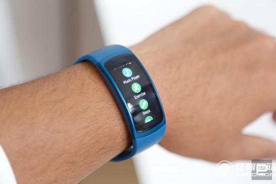 三星Gear fit2智能手環實物解禁+官方視頻