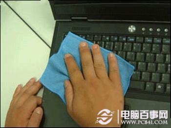 擦干表面的水