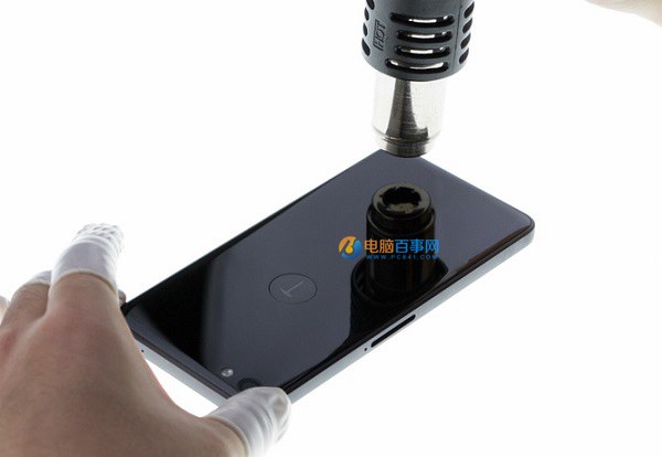 錘子T2后蓋怎么打開？錘子T2后蓋拆解教程