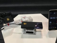 國(guó)產(chǎn)石墨烯電池亮相：15分鐘充滿(mǎn)5000mAh