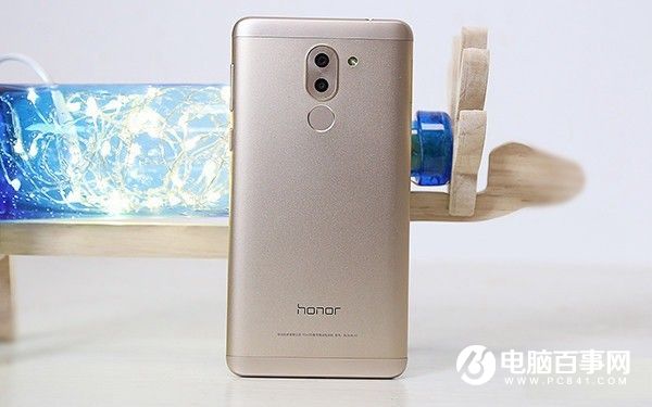魅藍E2和榮耀暢玩6X哪個好？魅藍E2和榮耀6X對比