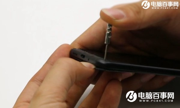 小米5C后蓋怎么打開？能換嗎？小米5c拆后蓋教程