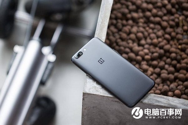 一加5和iPhone7 Plus哪個(gè)好？蘋(píng)果7P與一加5區(qū)別對(duì)比