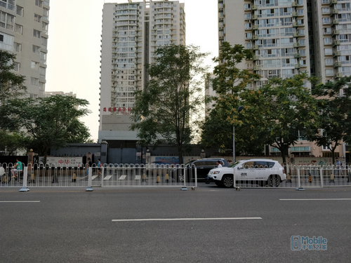 一加5和榮耀9對(duì)比評(píng)測(cè)：實(shí)用性再戰(zhàn)顏值 相差300元怎么選？