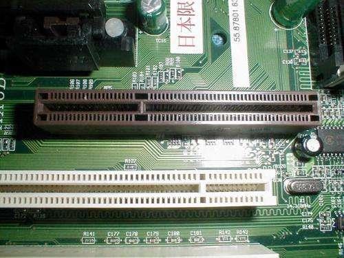 顯卡PCI/AGP/PCI-E接口啥區(qū)別？看完秒懂