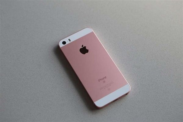 蘋果新一代iPhone SE曝光 性能提升 保留指紋！