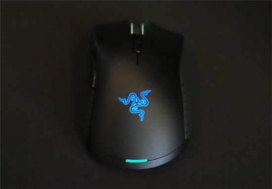 雷蛇展示無線充電鼠標(biāo) 靠鼠標(biāo)墊提供電力