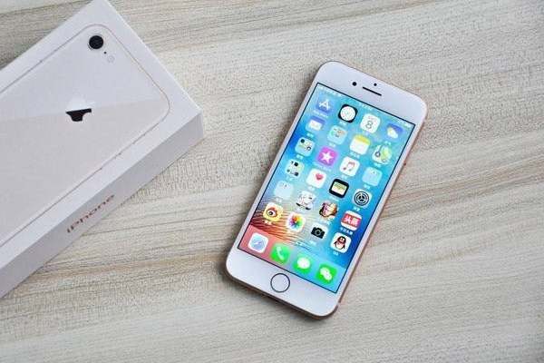 一臺iPhone正常能用幾年 iPhone手機能用多久？