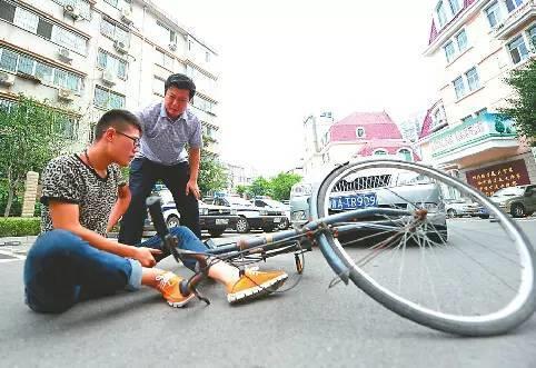 新手必看的12個超實用開車技巧 看完你也可以成為高手！