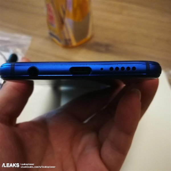 iPX側目！華為nova 3e真機360°曝光：雙玻璃劉海屏