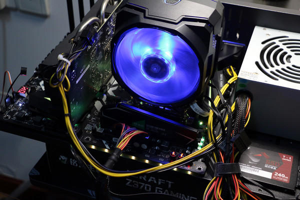 Inel酷睿i7 8700K超頻教程 i7 8700K怎么超頻？
