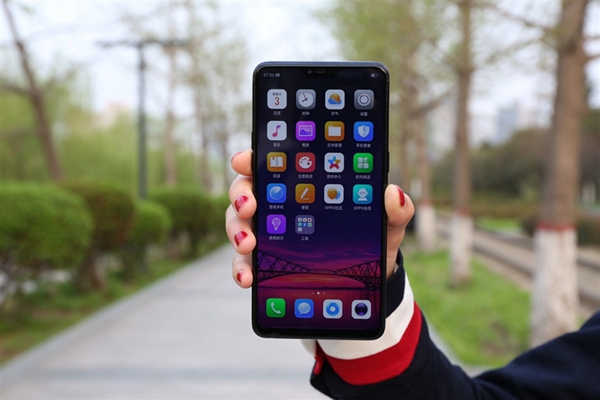 OPPO R15全面評測 最超值的異形全面屏！