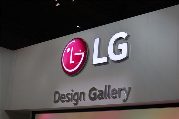 90%+占比劉海屏！LG G7官方渲染圖曝光：驍龍845水桶機