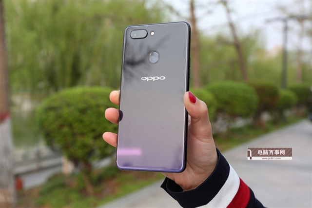 3K檔的熱門(mén)旗艦機(jī) 榮耀10和OPPO R15買(mǎi)哪個(gè)好？