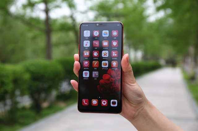 OPPO R15夢(mèng)鏡版值得買嗎？OPPO R15夢(mèng)鏡版評(píng)測(cè)