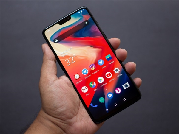 一加6流暢度測試：比iPhone X快多了?