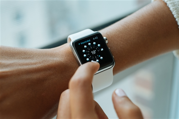 蘋果watchOS 5正式發布：新增對講機、手表支持互發語音