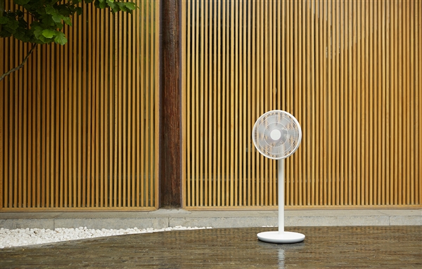 智米自然風風扇發布：支持小愛/內置電池續航20小時