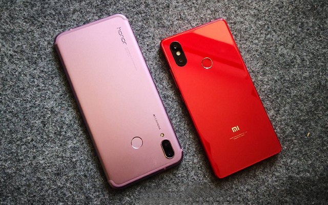 榮耀Play和小米8SE哪個好？小米8 SE對比榮耀Plya區別