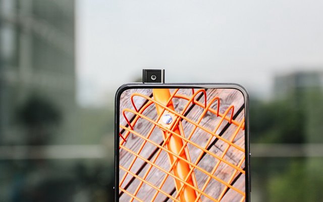 小米8和vivo NEX哪個好？vivo NEX對比小米8透明探索版區(qū)別