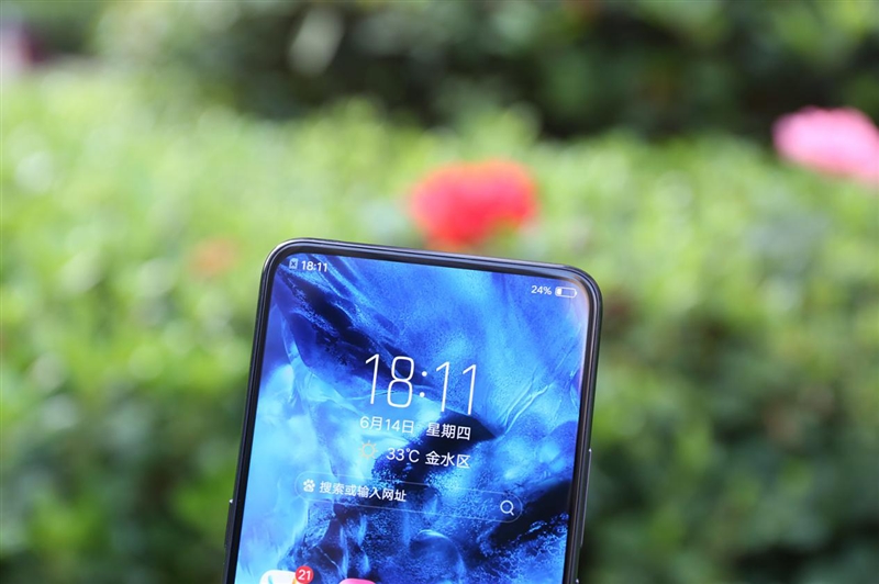 首發(fā)升降式相機(jī) vivo NEX評(píng)測(cè)：這才是未來(lái)的手機(jī)