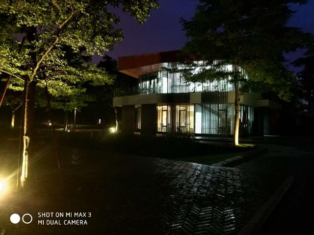 榮耀Note10和小米Max3對比評測 巨屏手機選哪款好？