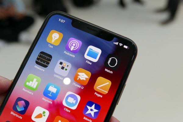 蘋果iPhone Xs系列為什么不值得買？看完這篇看完你就明白了