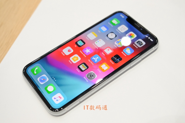 iPhone Xs和X哪個好 iPhone X和iPhone XR區別對比