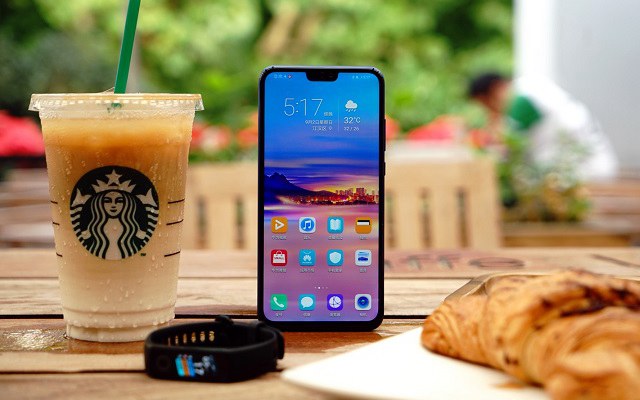 vivo Z1和榮耀8X哪個好？榮耀8X和vivo Z1區(qū)別對比