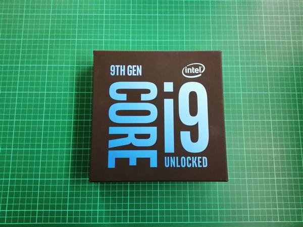 Intel i9-9900K評測樣品前瞻：特制五邊形小盒子