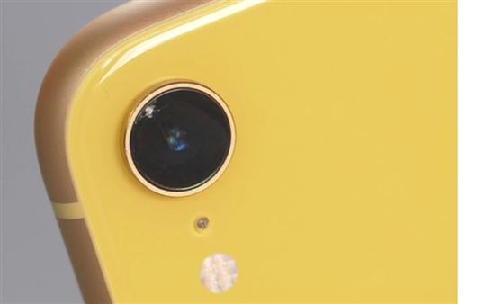 蘋(píng)果iPhone XR手機(jī)跌落測(cè)試：比起XS來(lái)果然差遠(yuǎn)了