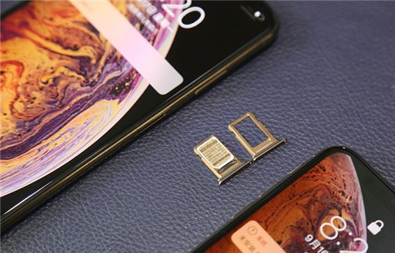 蘋果iPhoneXs Max安裝SIM卡教程 iPhoneXs Max怎么安裝SIM卡？