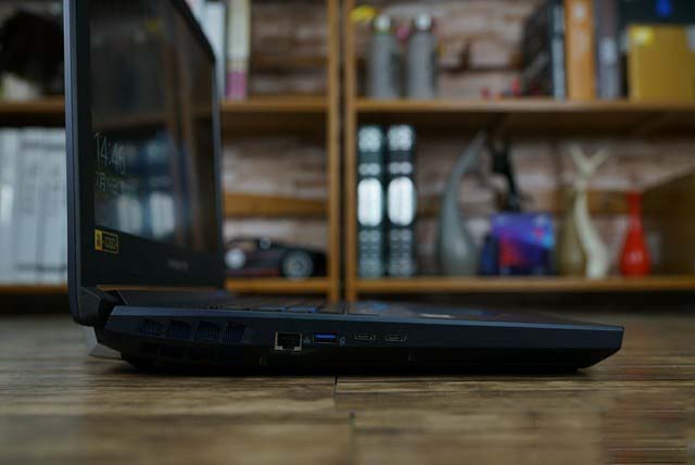 i9 8950HK Acer掠奪者 Helios 500詳細(xì)圖文評測