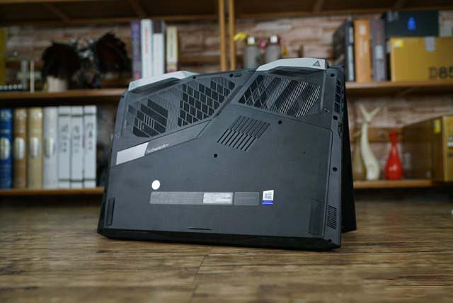 i9 8950HK Acer掠奪者 Helios 500詳細(xì)圖文評測