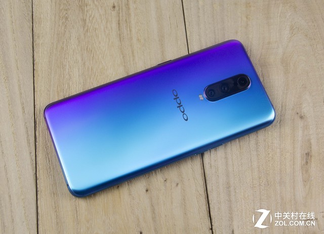 OPPO R17 Pro快速充電測試：SuperVOOC超級閃充回血有多快？